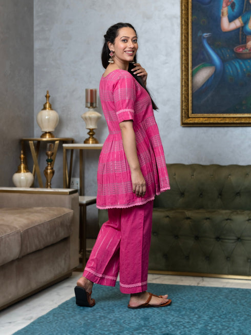 AAHELI LUMINOUS PINK CO-ORD SET AAHELI LUMINOUS PINK CO-ORD SET